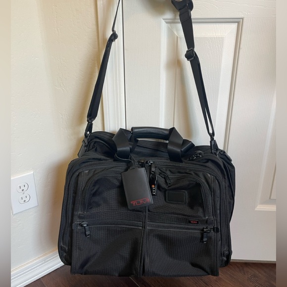 TUMI Black Alpha Bravo Expandable Duffle Carryon Briefcase Weekender New TSA Loc